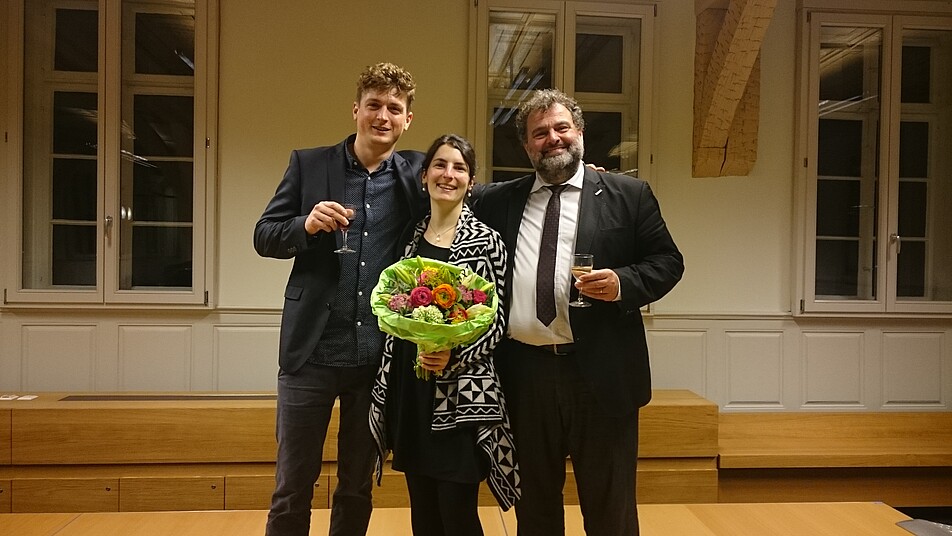 Picture: Andri König, also awarded, Carla Pasqua Herth, and Prof. Dr. Thomas Potthast (Carla Herth's principal supervisor)